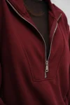 ashley-fermuar-ve-dikis-detayli-bordo-oversize-sweatshirt