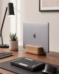 dogal-ahsap-dikey-macbook-ve-laptop-standi